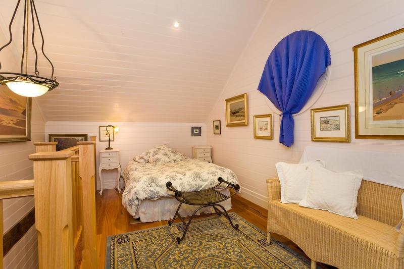 Apollo Bay Guest House Bagian luar foto