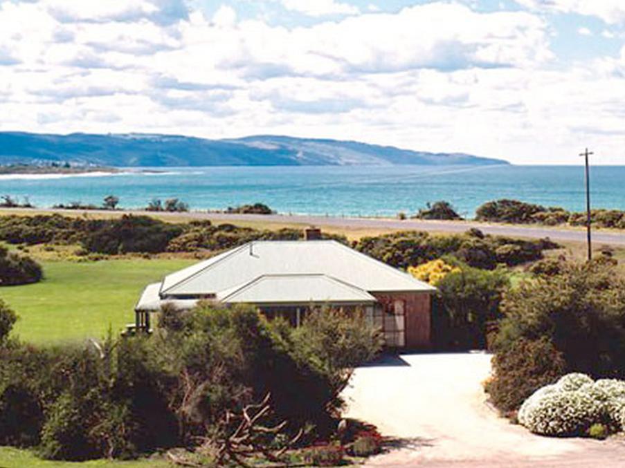 Apollo Bay Guest House Bagian luar foto